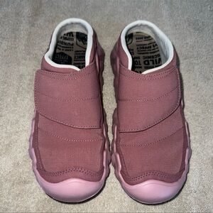 KEEN WOMENS HYPOWSER WRAP SLIP ON IN ROSE BROWN//SIZE 6.5